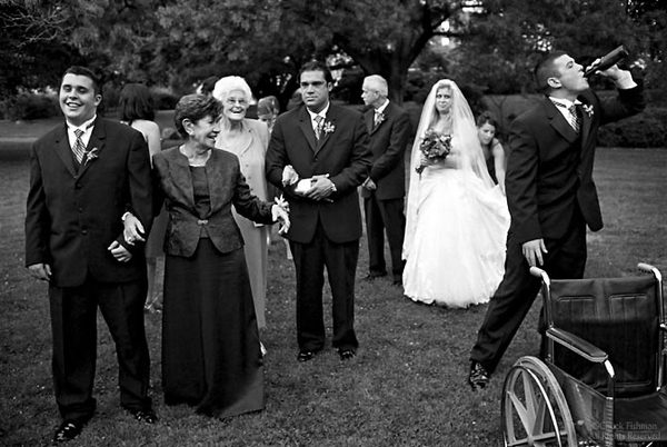 Brooklyn Botanical Garden : Wedding Potpourri B&W : New York Wedding Photographer | Chuck Fishman Photographer | Documentary Photojournalistic Black and White  Wedding Photojournalism