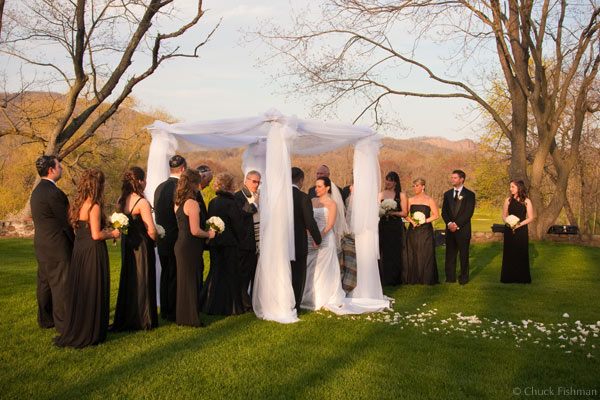 Dellwood Country Club : Wedding Potpourri Color : New York Wedding Photographer | Chuck Fishman Photographer | Documentary Photojournalistic Black and White  Wedding Photojournalism